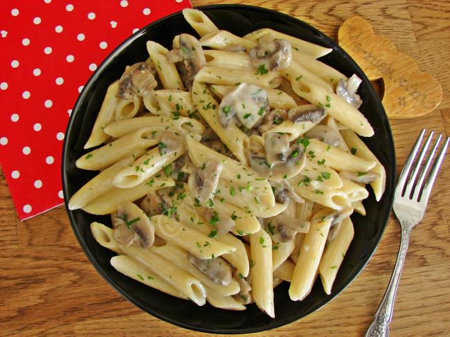 Mantar Kremalı Penne
