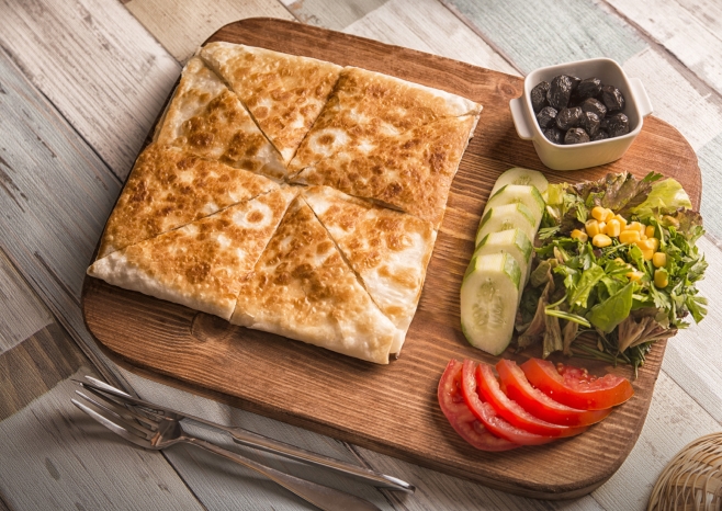 Etli Yaprak Sarma (Yoğurtlu Servis)