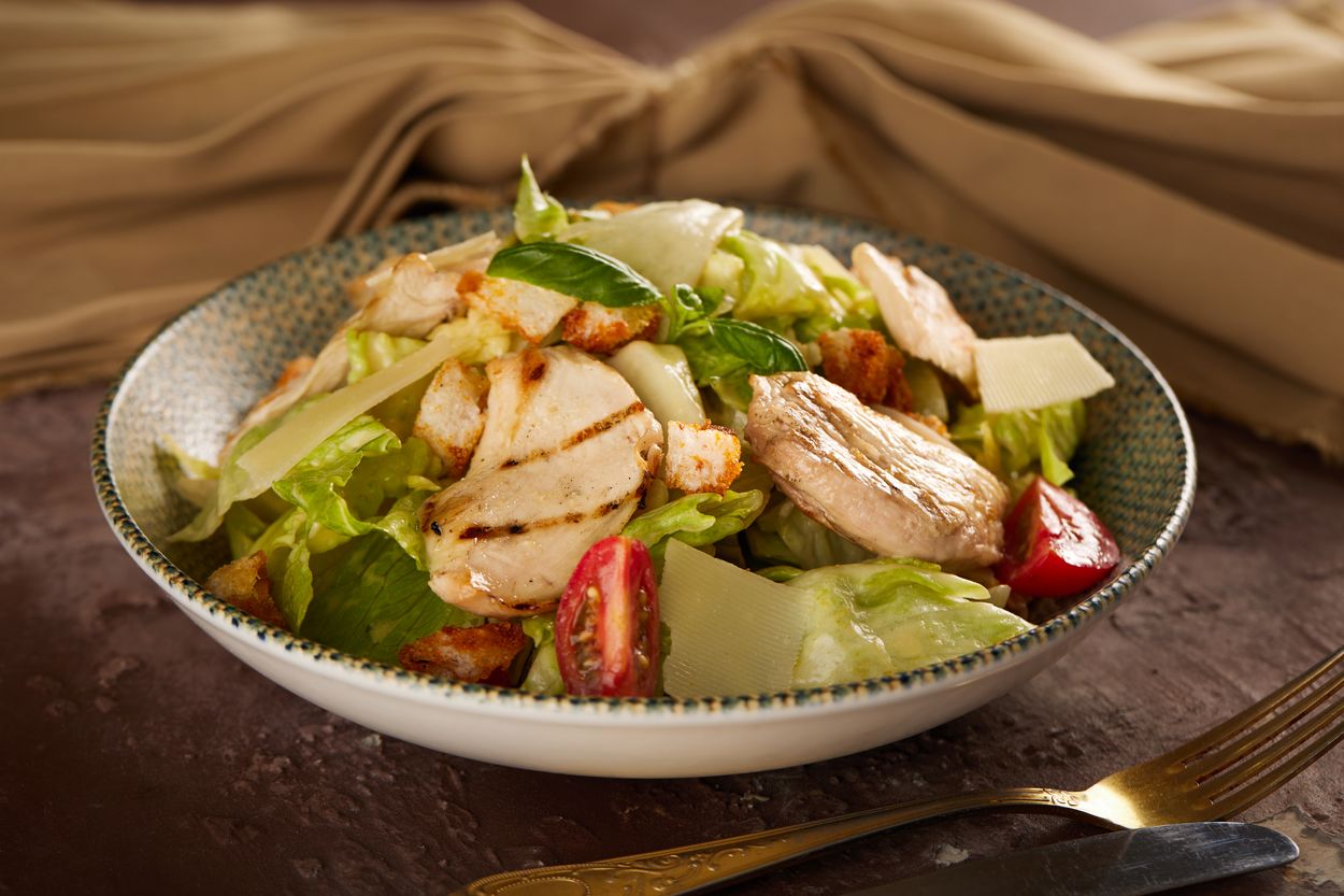 Tavuklu Sıcak Salata